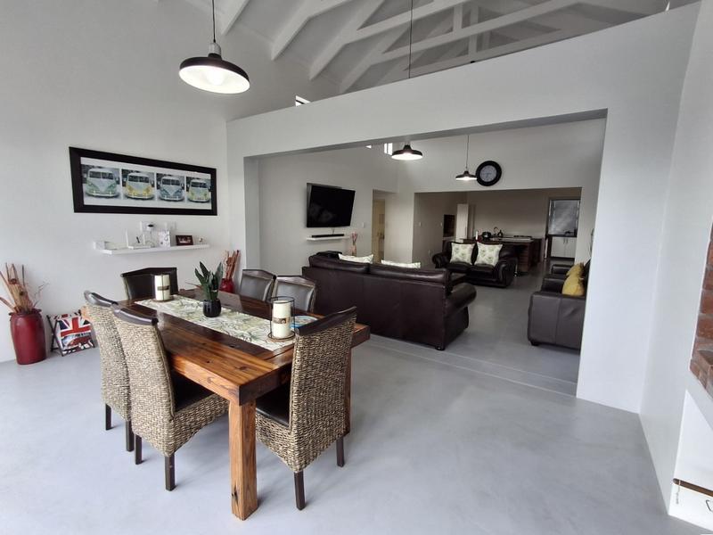 3 Bedroom Property for Sale in Britannia Bay Western Cape
